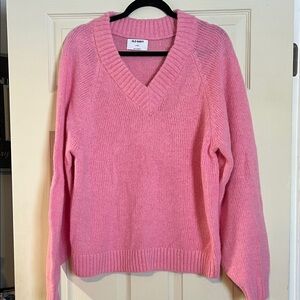 Old Navy Vneck sweater